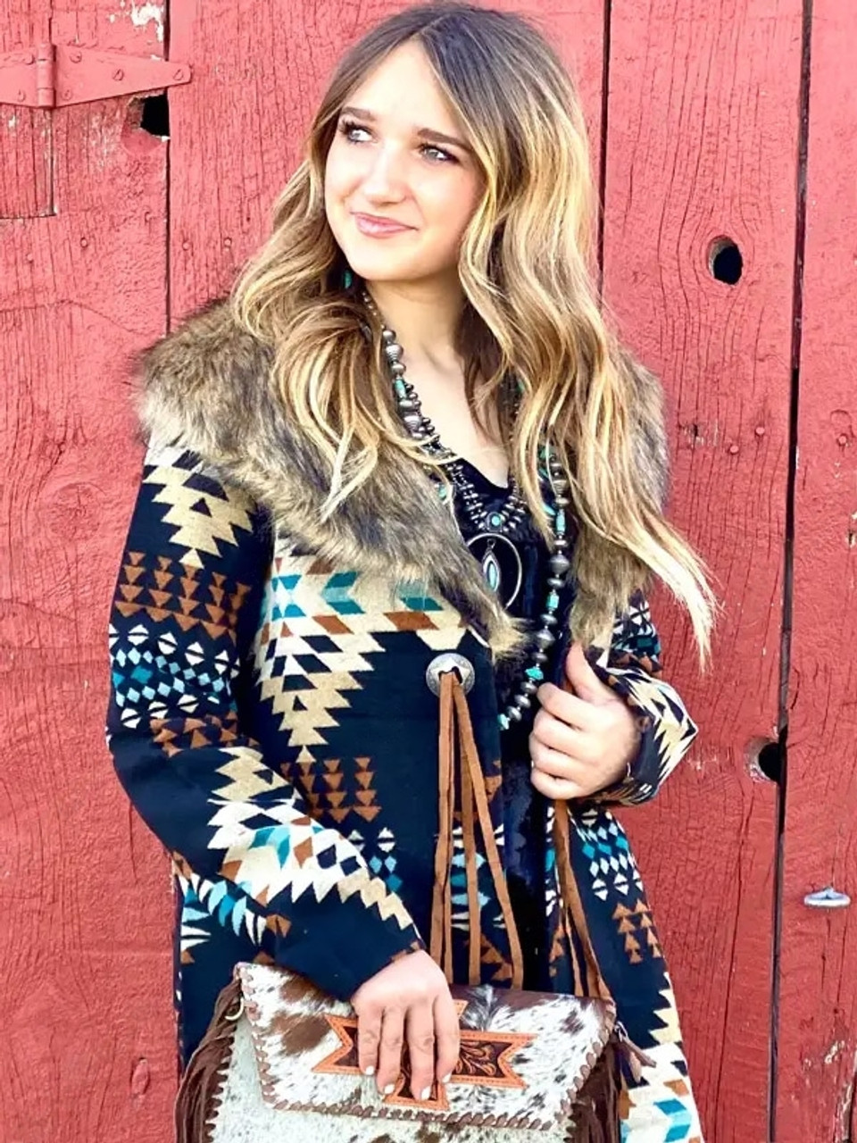 Yellowstone Beth Dutton Tribal Coat 1 Beth_Dutton_Yellowstone_Kelly_Reilly_Blue_Tribal_Coat__68976 (1)