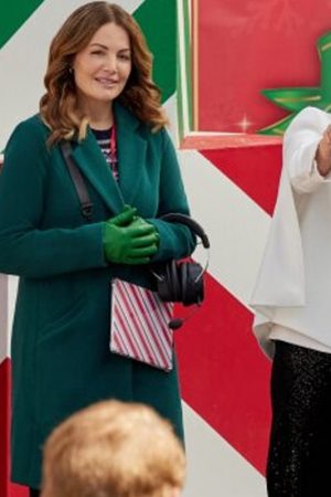 Erica_Durance_Ms._Christmas_Comes_To_Town_Green_Coat__07150