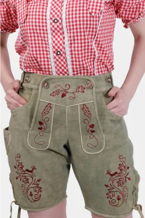 Halle Berry Lederhosen