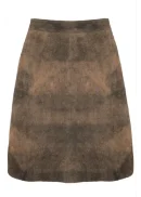 Rustic and versatile goat suede skirt in antique nut color. A perfect blend of tradition and style for festive events or everyday elegance.