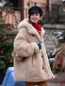 Lily_Collins_Emily_in_Paris_S02_Sherpa_Jacket__99050