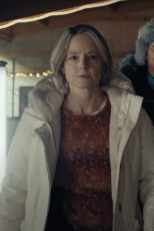 Liz_Danvers_True_Detective_S04_White_Jacket__14859