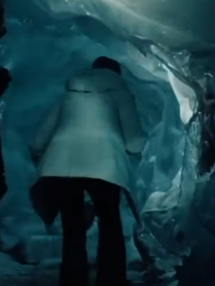 Liz Danvers True Detective S04 White Jacket 4 Liz_Danvers_True_Detective_S04_White_puffer_Jacket__79714