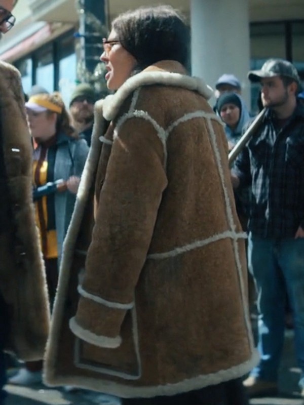 Megan_Mullally_The_Umbrella_Academy_Dr._Jean_Thibodeau_Leather_Coat__00254