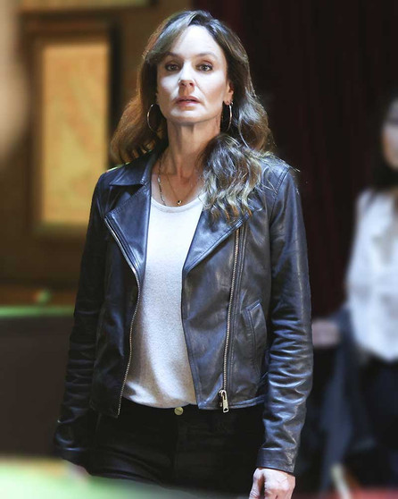 Sachin Bhatt The Company You Keep 2023 Grey Jacket – Sleek & Modern Style 2 The_Company_You_Keep_2023_Sarah_Wayne_Callies_Leather_Jacket_1__24760